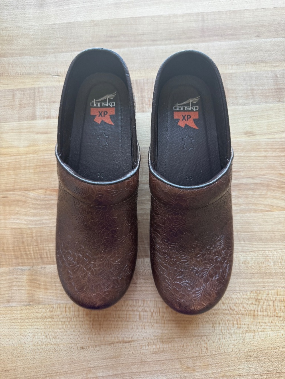 Dansko XP 38 Brown Scroll